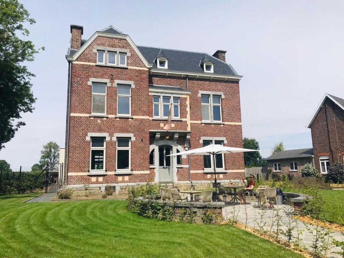 B&B Het Notarishuis - Authentiek Verblijf Nabij Maastricht Fourons Extérieur photo