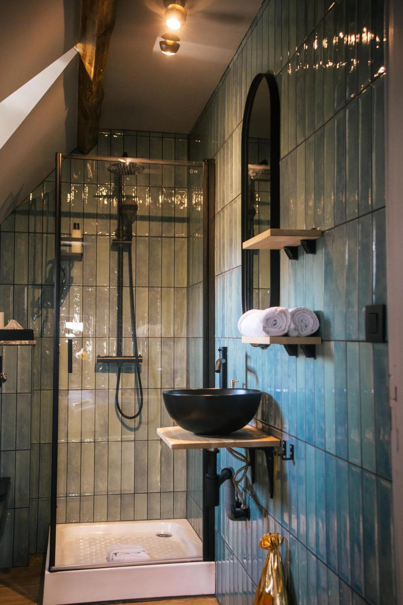 B&B Het Notarishuis - Authentiek Verblijf Nabij Maastricht Fourons Extérieur photo