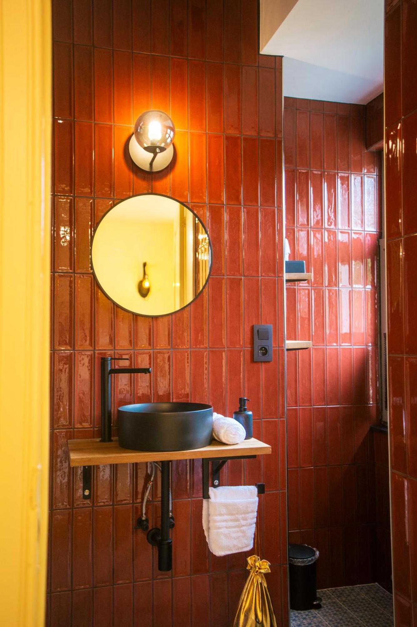 B&B Het Notarishuis - Authentiek Verblijf Nabij Maastricht Fourons Extérieur photo