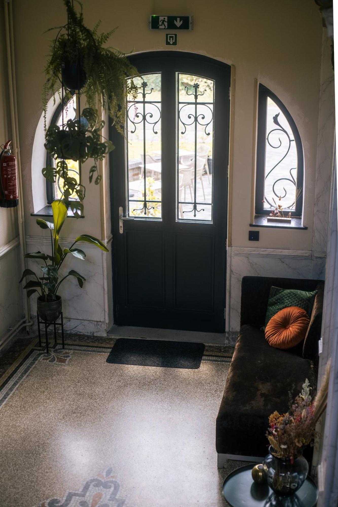 B&B Het Notarishuis - Authentiek Verblijf Nabij Maastricht Fourons Extérieur photo
