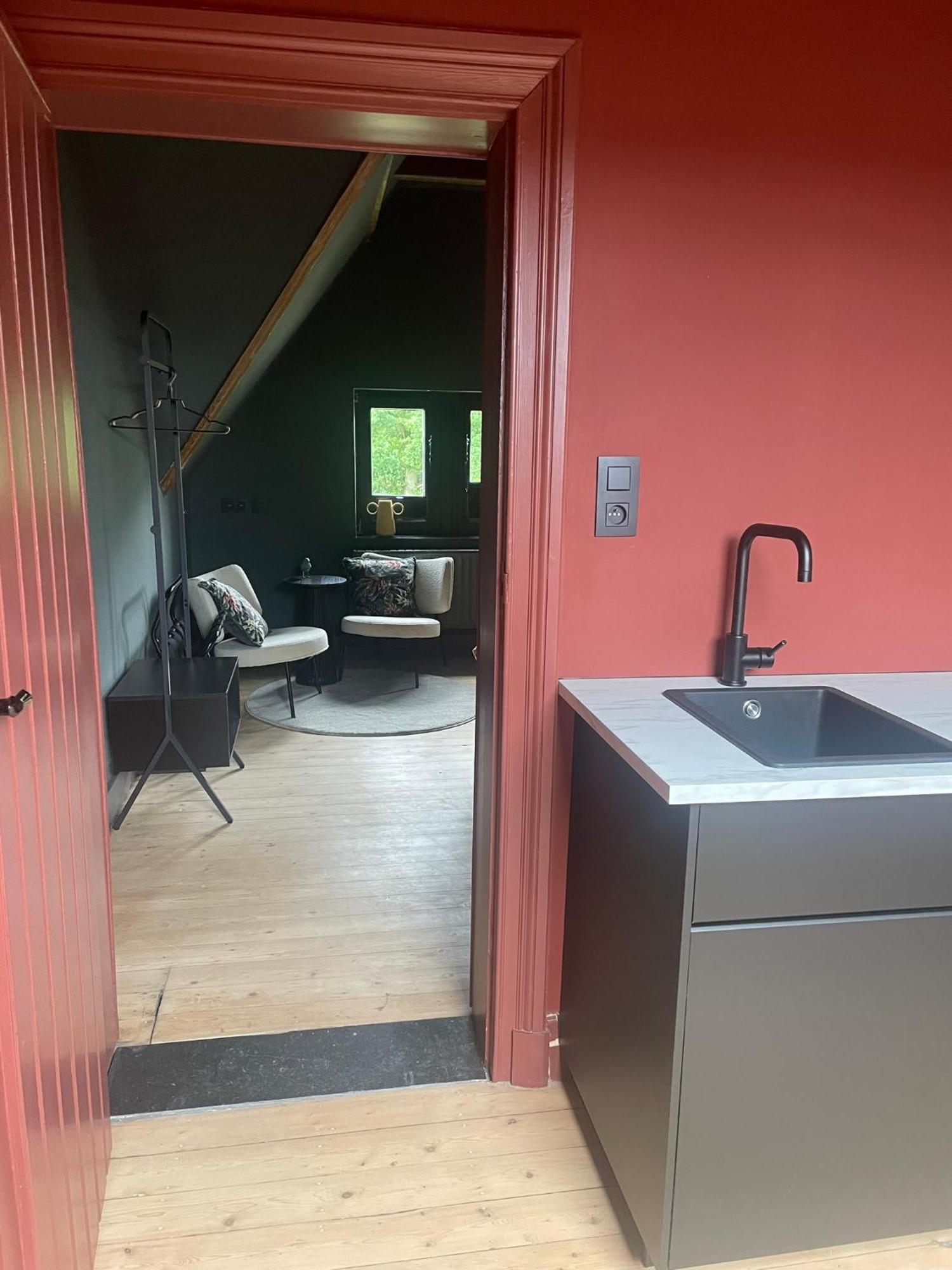 B&B Het Notarishuis - Authentiek Verblijf Nabij Maastricht Fourons Extérieur photo